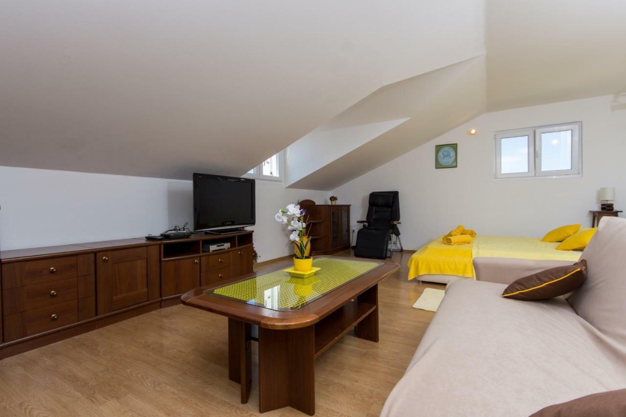 Apartmani Zana Okrug Gornji Buitenkant foto
